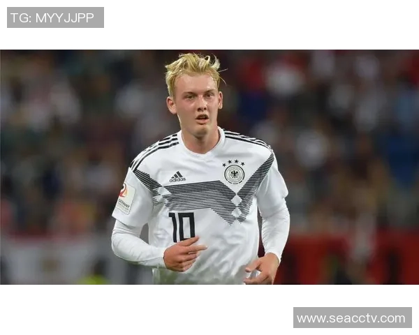 从默默无闻到璀璨星光最刻苦足球明星的奋斗与坚持之路