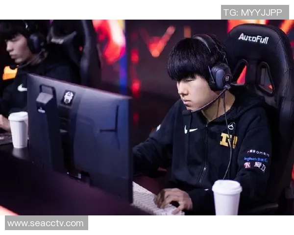 RNG逆袭之路揭秘：从挑战者到世界冠军的辉煌历程